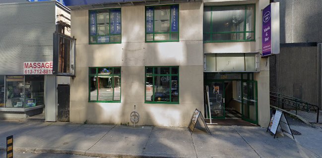 Opinii despre D'Afrique Restaurant & Bar în Ottawa - Hospitality and gastronomy