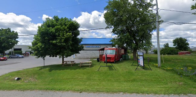 Biddy's Burger Barn - Lindsay
