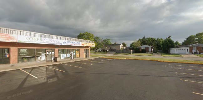 1000 Upper Gage Ave #4, Hamilton, ON L8V 4R5