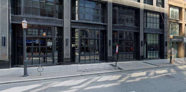 1 Adelaide St E, Toronto, ON M5C 2V9