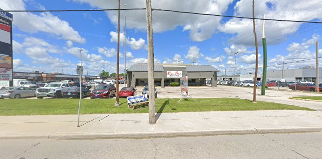 RnR Family Restaurant (McPhillips)