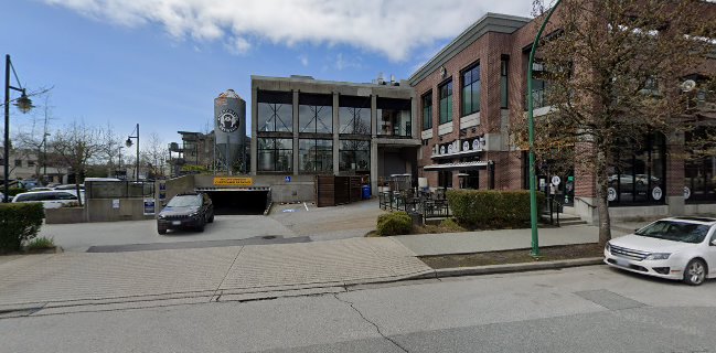 Angry Otter Tap and Forno