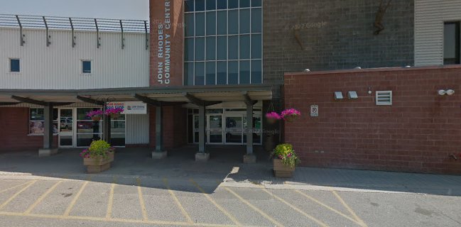 Icebreakers Sports Bar & Grill