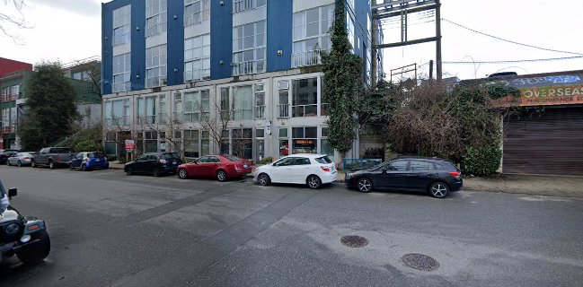 Opinii despre Kranky Cafe in Mount Pleasant în Vancouver - Hospitality and gastronomy